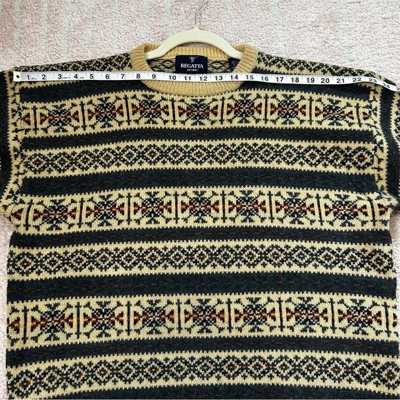 Vintage Regatta Sport Snowflake Stripe Pattern 100% Wool Sweater Size Medium - Picture 5 of 13